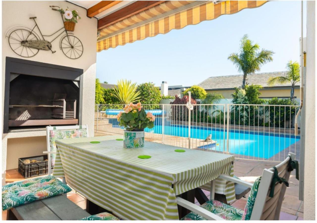 Meerendal Cottage-Affordable Luxury-Private Garden With Pool & Hot Tub ケープタウン エクステリア 写真