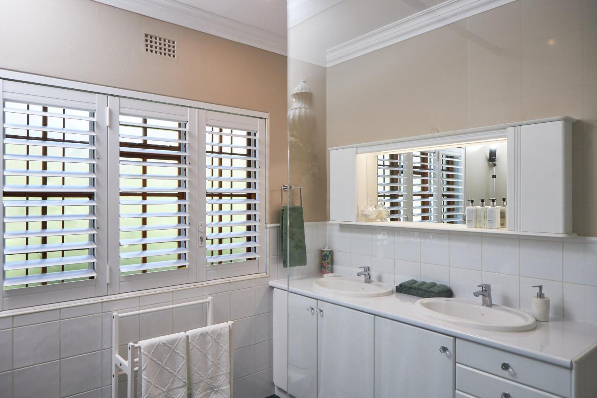 Meerendal Cottage-Affordable Luxury-Private Garden With Pool & Hot Tub ケープタウン エクステリア 写真
