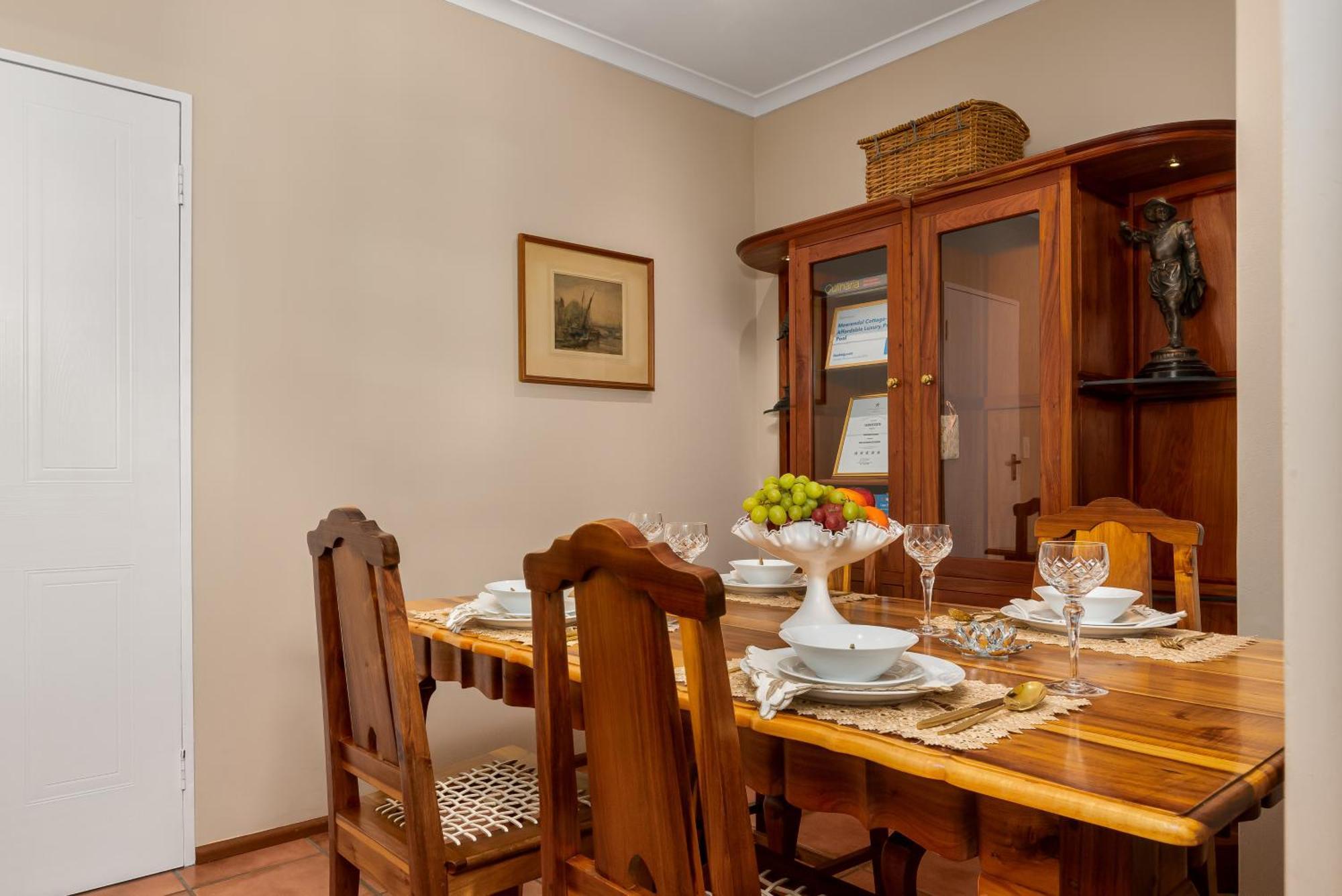 Meerendal Cottage-Affordable Luxury-Private Garden With Pool & Hot Tub ケープタウン エクステリア 写真