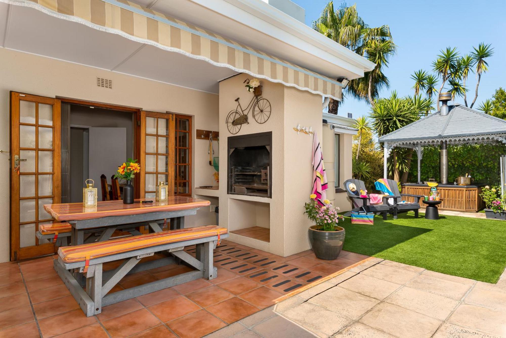 Meerendal Cottage-Affordable Luxury-Private Garden With Pool & Hot Tub ケープタウン エクステリア 写真